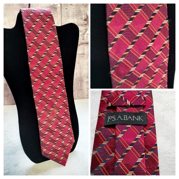 Jos. A. Bank Red Striped Geometric Men's Tie Necktie Imported Silk Textured..T - Picture 1 of 10